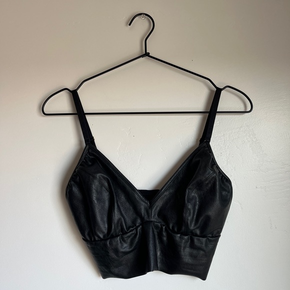 Commando Other - Faux Leather Longline Bralette in Black
Commando